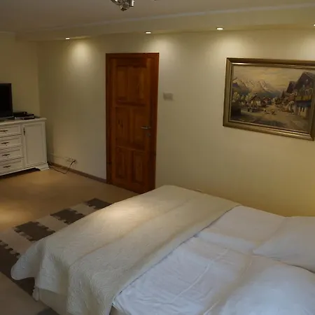 Moris Ground Apartment *